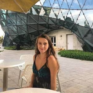 Meet your Posher, Isabelle